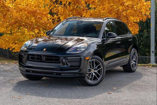 2026 Porsche Macan Base