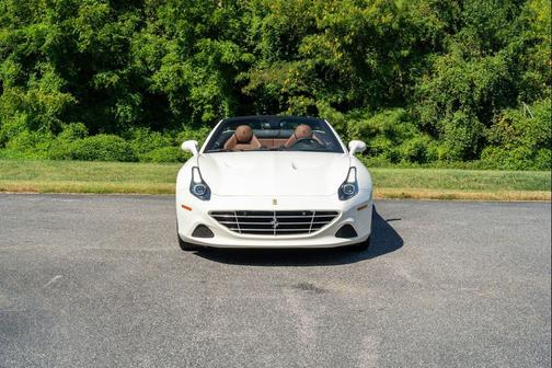 2016 Ferrari California T