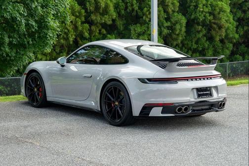 2022 Porsche 911 Carrera S