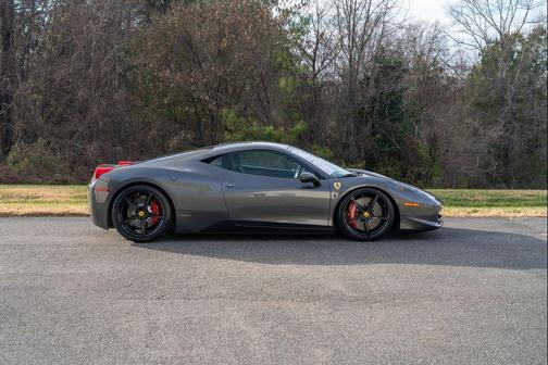 2011 Ferrari 458 Italia Base