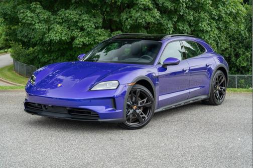 2025 Porsche Taycan 4