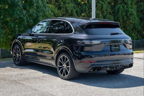 2020 Porsche Cayenne Turbo