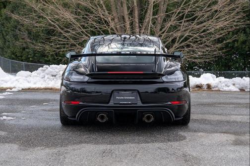 2025 Porsche 718 Cayman GT4 RS