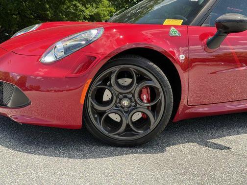 2015 Alfa Romeo 4C Launch Edition