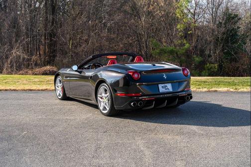 2015 Ferrari California T
