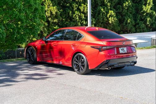Infrared 2023 Lexus IS 350 Base