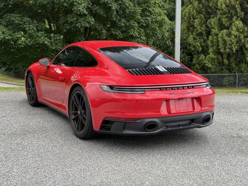 2024 Porsche 911 Carrera GTS