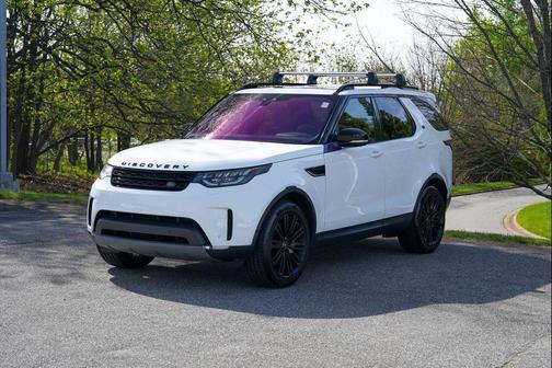 Fuji White 2018 Land Rover Discovery HSE LUXURY