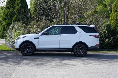 Fuji White 2018 Land Rover Discovery HSE LUXURY