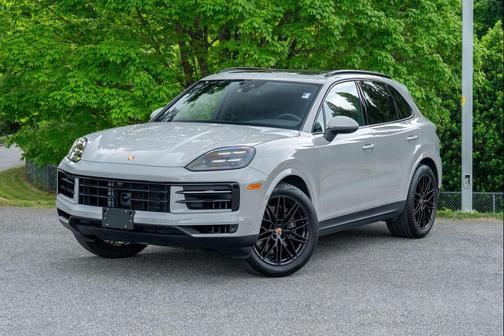 Chalk 2025 Porsche Cayenne Cayenne