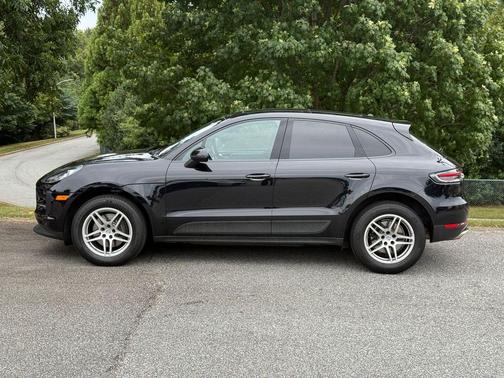2020 Porsche Macan Base