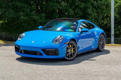2022 Porsche 911 Carrera
