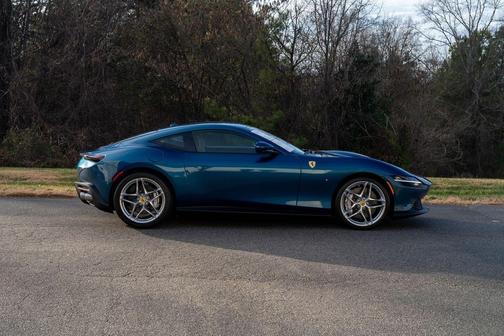 2024 Ferrari Roma Base