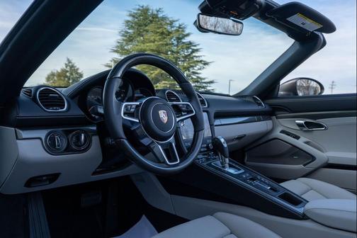 2025 Porsche 718 Boxster Base