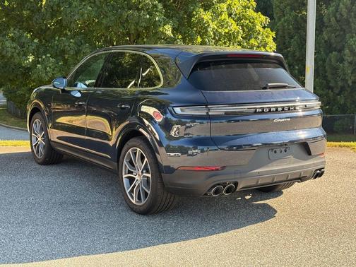 2025 Porsche Cayenne Cayenne