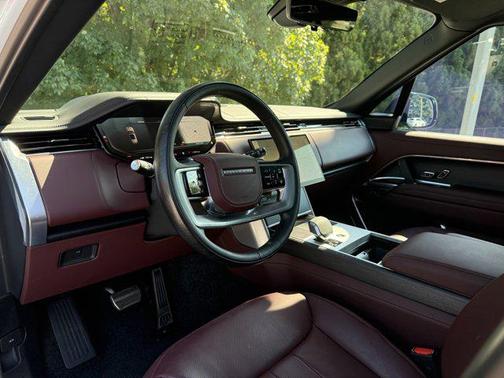 2025 Land Rover Range Rover P530 Autobiography