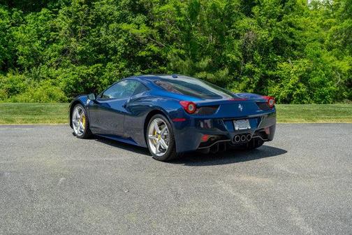 2010 Ferrari 458 Italia Base