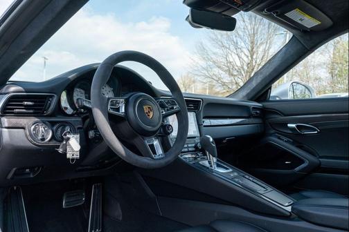 2018 Porsche 911 Turbo