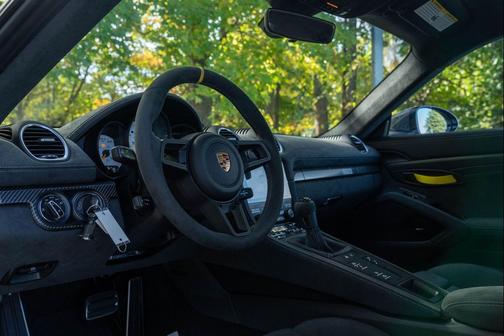 2025 Porsche 718 Cayman GT4 RS