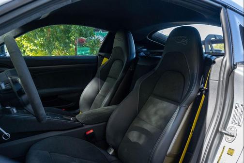2025 Porsche 718 Cayman GT4 RS