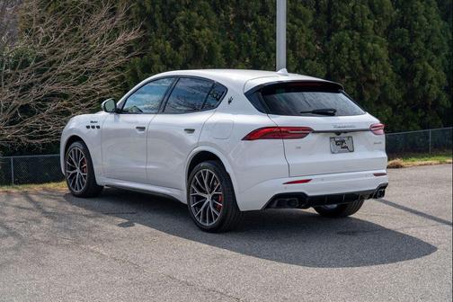 2026 Maserati Grecale Modena