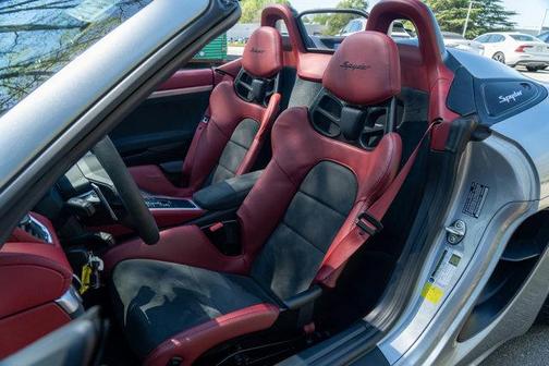2023 Porsche 718 Spyder Roadster