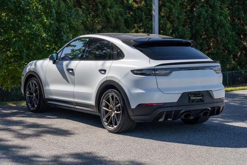 2022 Porsche Cayenne Turbo GT