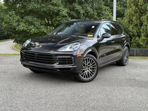 2023 Porsche Cayenne Platinum Edition