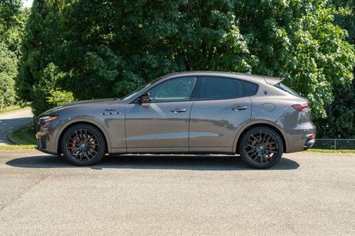 2024 Maserati Levante Modena Ultima