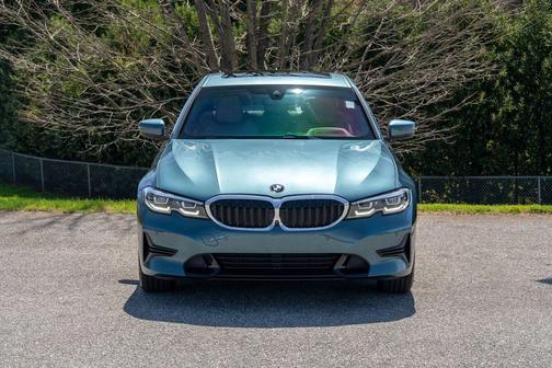 2019 BMW 330 330i