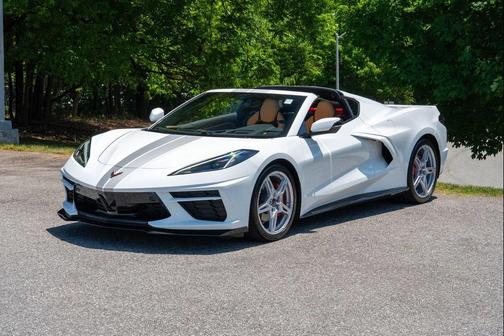 Arctic White 2022 Chevrolet Corvette Stingray w/2LT