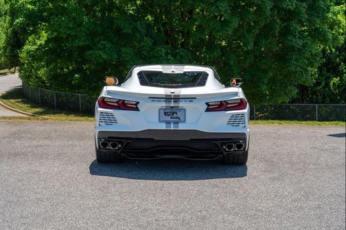 Arctic White 2022 Chevrolet Corvette Stingray w/2LT