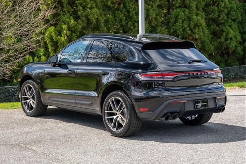 2026 Porsche Macan Macan