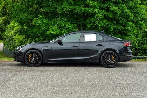 2022 Maserati Ghibli Modena