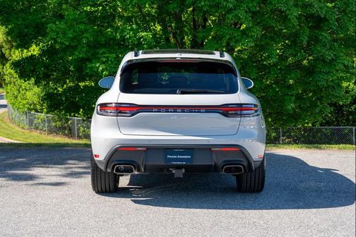 2026 Porsche Macan Macan