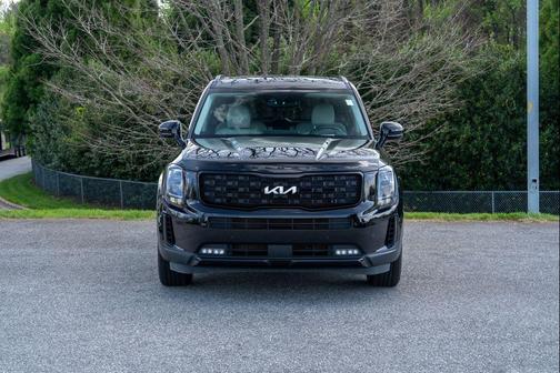 Ebony Black 2022 Kia Telluride SX