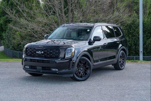 Ebony Black 2022 Kia Telluride SX
