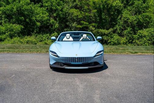 2025 Ferrari Roma Spider Base