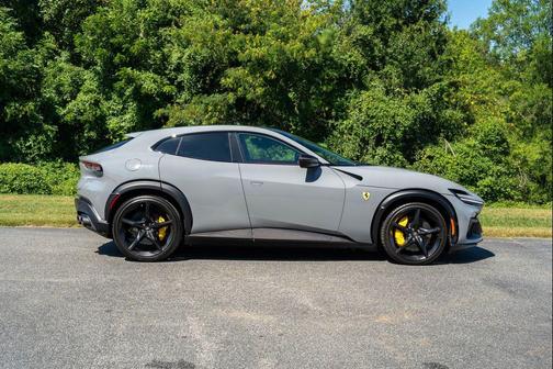 2024 Ferrari Purosangue AWD