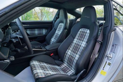 2025 Porsche 911 Turbo