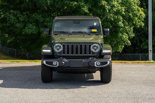2024 Jeep Wrangler 4-Door Sahara 4x4