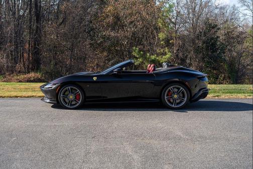 2024 Ferrari Roma Base