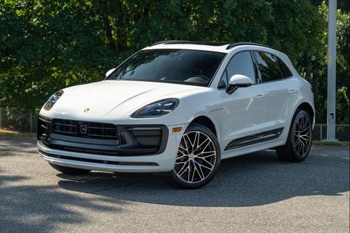 2026 Porsche Macan Base