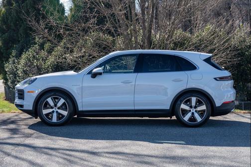 2026 Porsche Cayenne Cayenne E-Hybrid