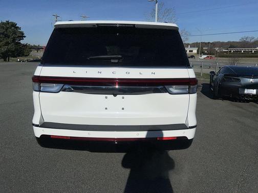 2024 Lincoln Navigator Reserve