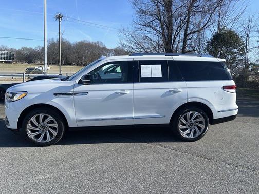 2024 Lincoln Navigator Reserve