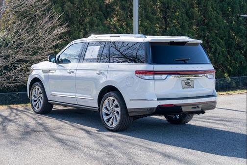 2024 Lincoln Navigator Reserve