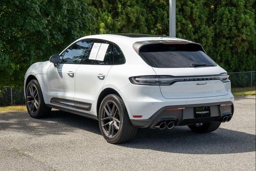 2023 Porsche Macan T