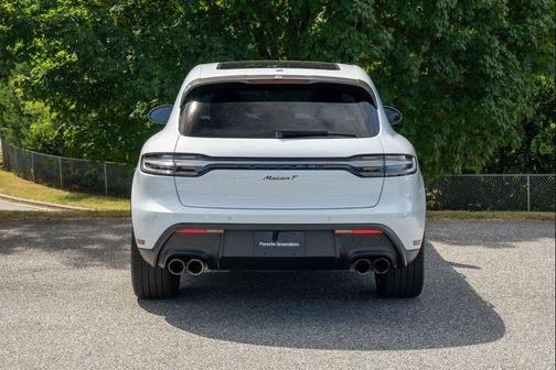 2023 Porsche Macan T