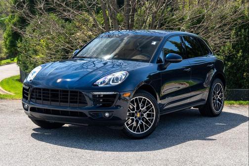 Night Blue Metallic 2018 Porsche Macan Macan S